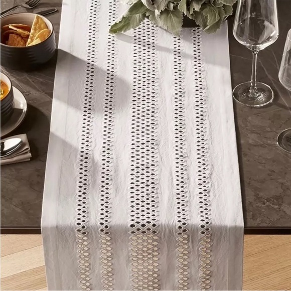 NEW Crate and Barrel Jemma Table Runner Eyelet Embroidered White 14 x 120